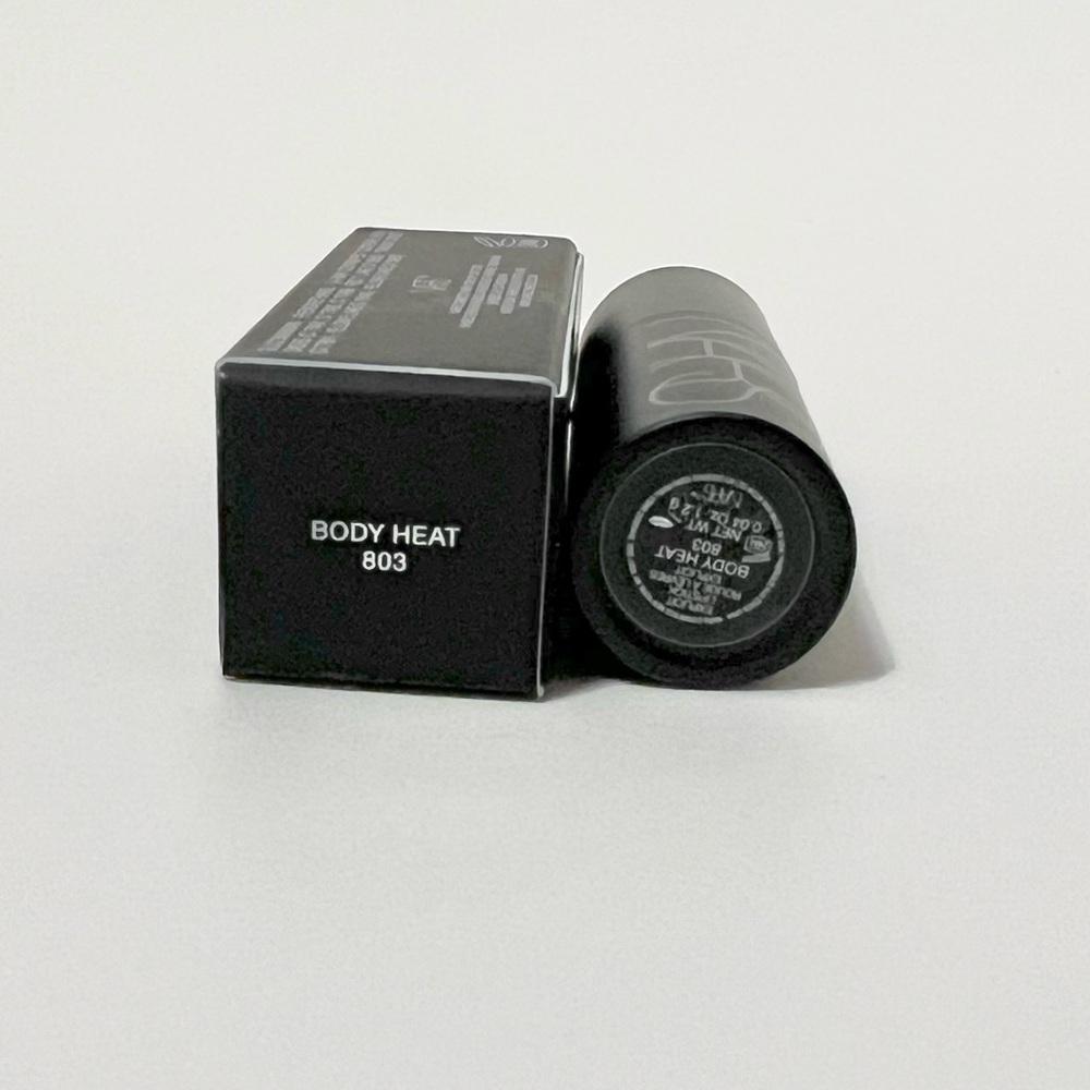 NARS Explicit Lipstick - Picture 3 of 5